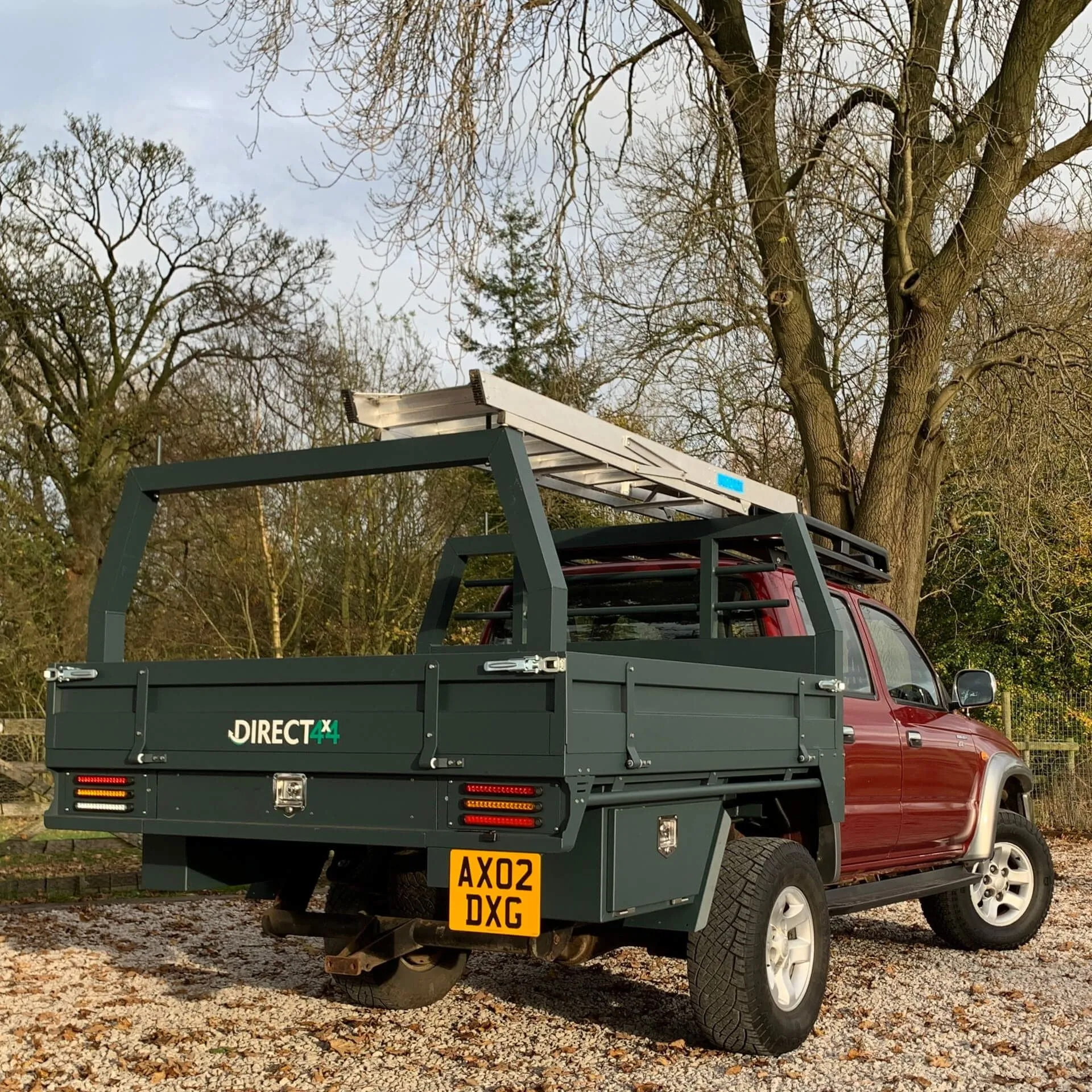 Expedition Pickup Replacement Flatbed with 2 Berth Camping Pod