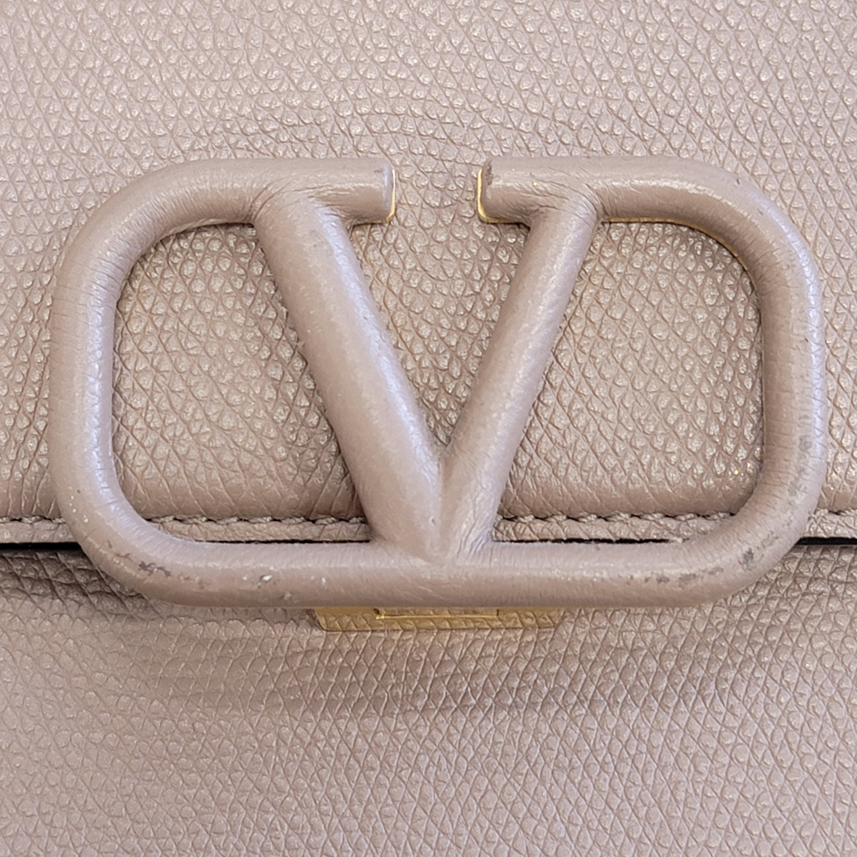 Handbag Luxury Designer By Valentino  Size: Small