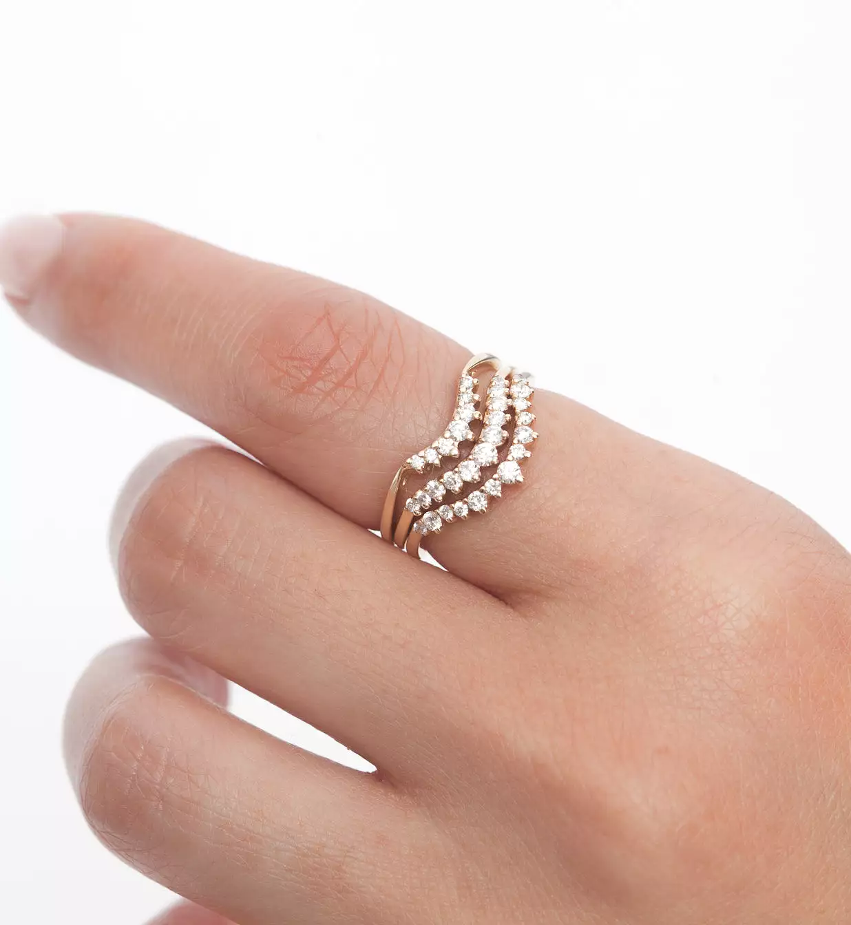 White Diamond Tiara Curve Band