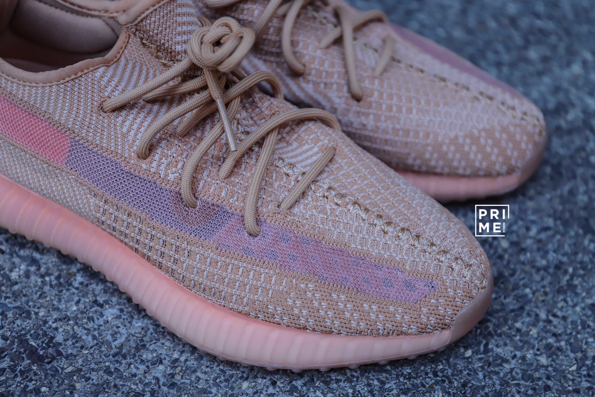 Yeezy 350 V2 Clay (EG7490)