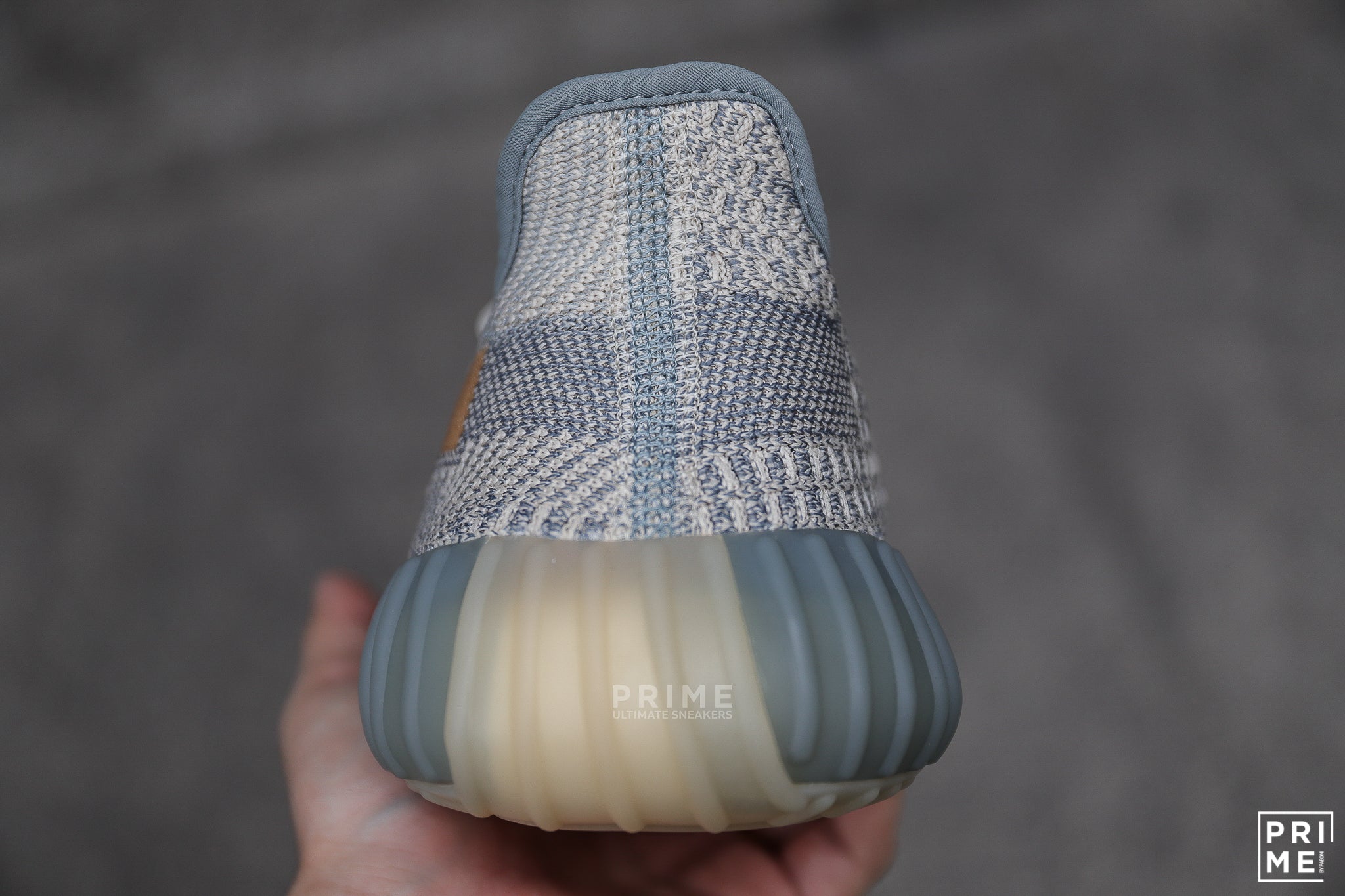 Yeezy 350 V2 Isafil (FZ5421)