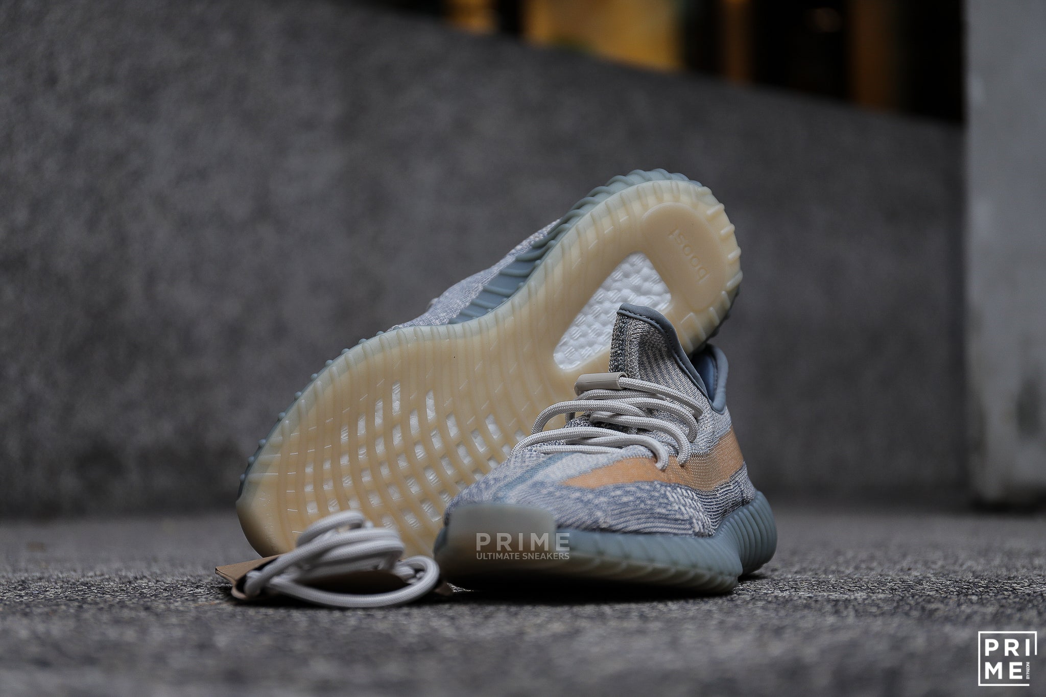 Yeezy 350 V2 Isafil (FZ5421)