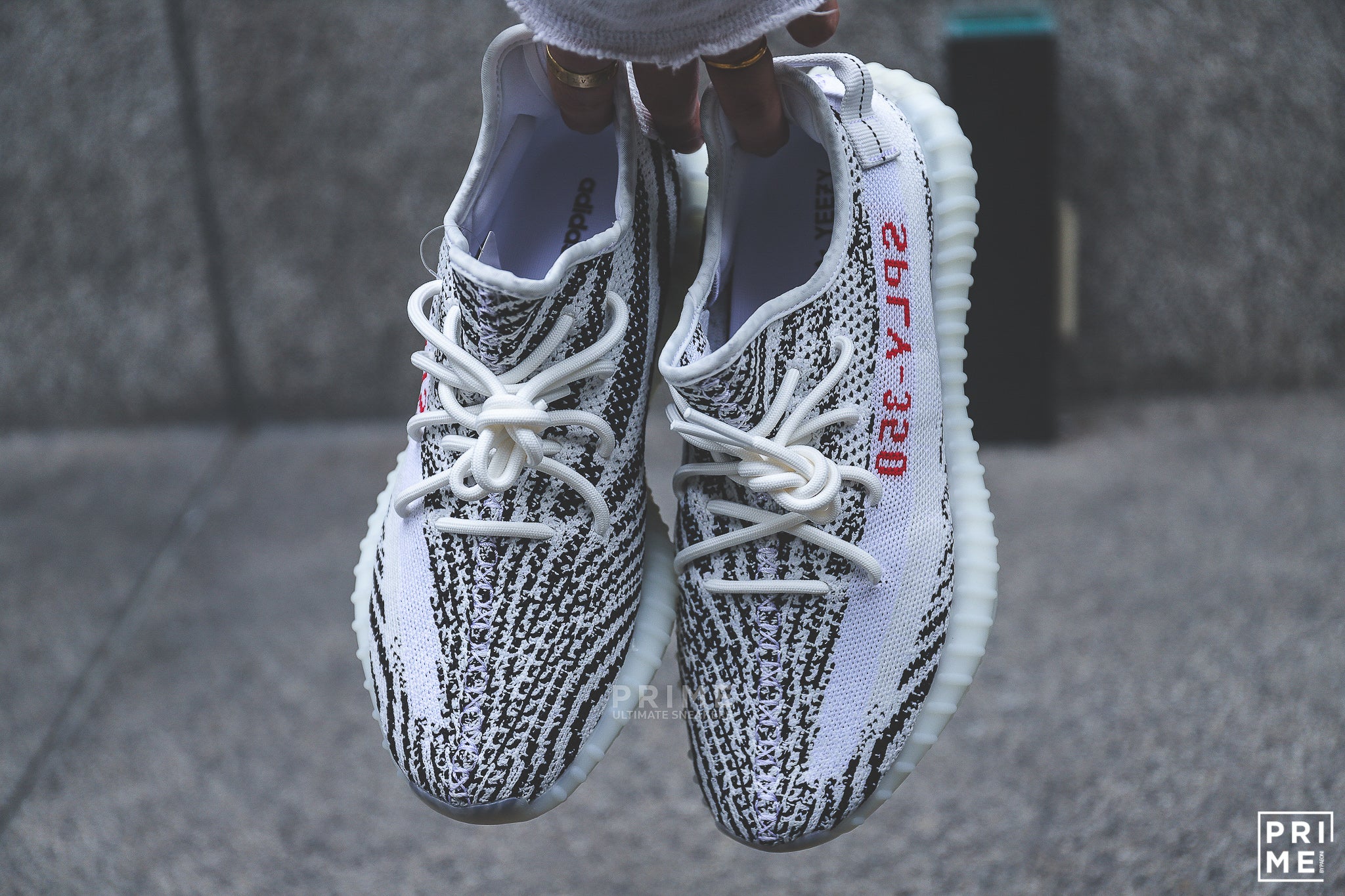 Yeezy 350 V2 Zebra (CP9654)