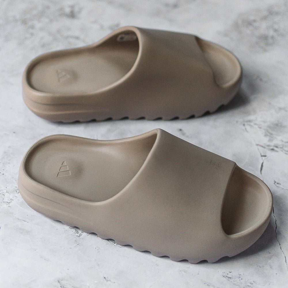 Yeezy Slide Pure