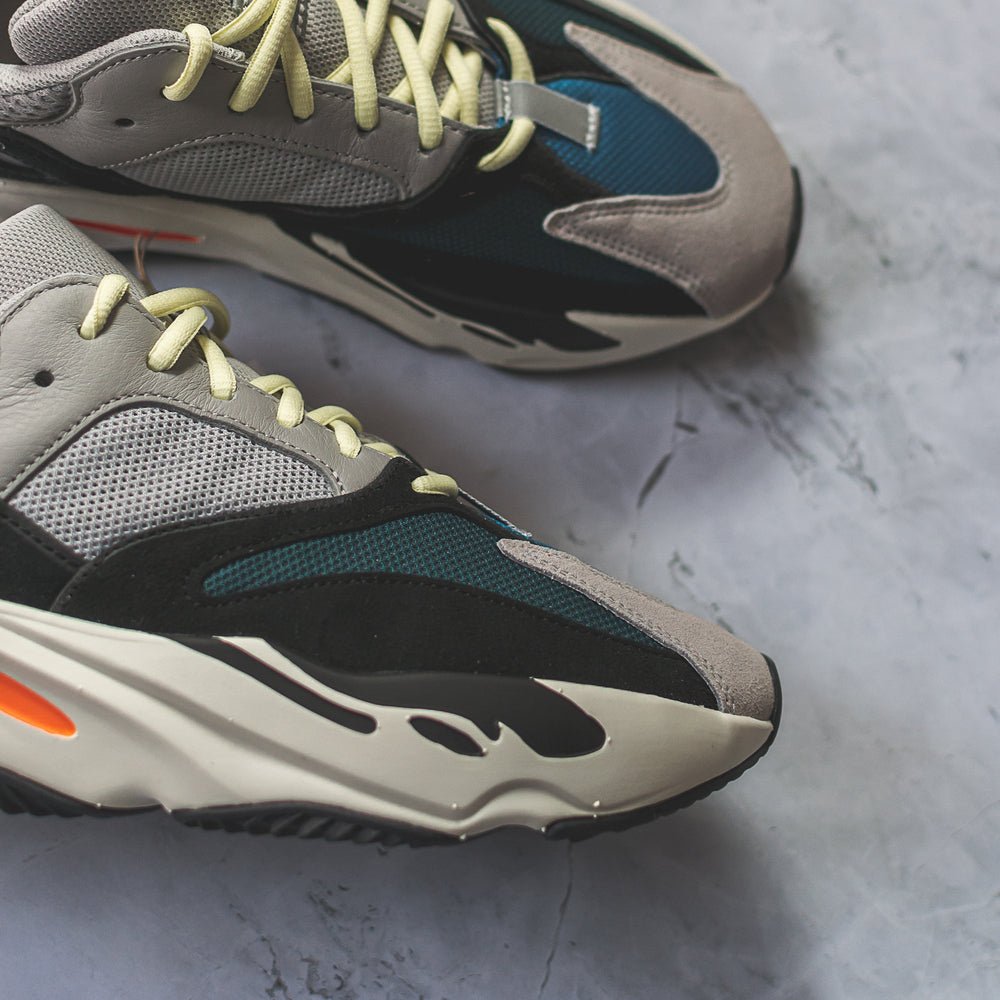 Yeezy Wave Runner 700 Solid Grey